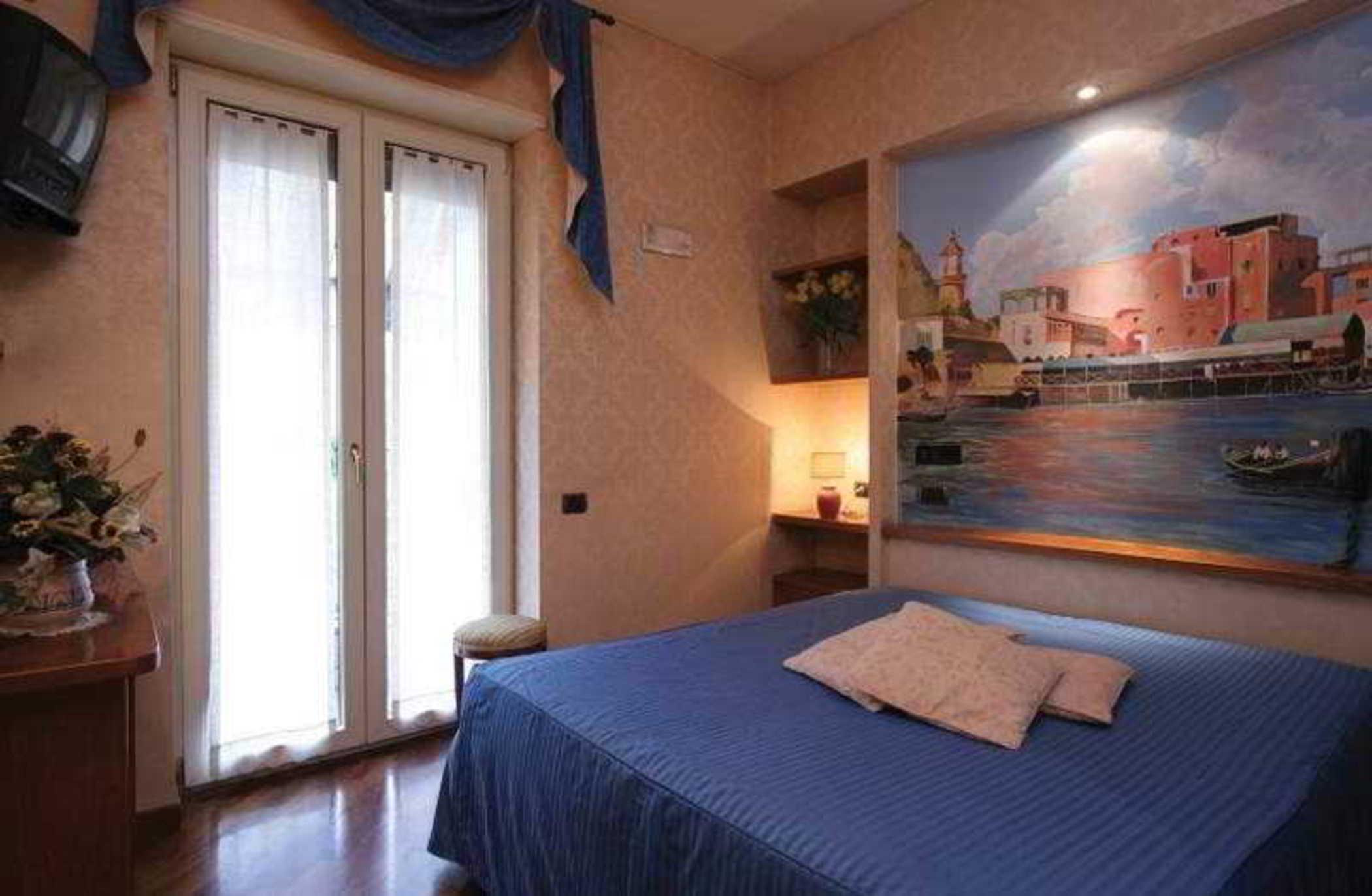 נאפולי Hotel Suite Ares מראה חיצוני תמונה