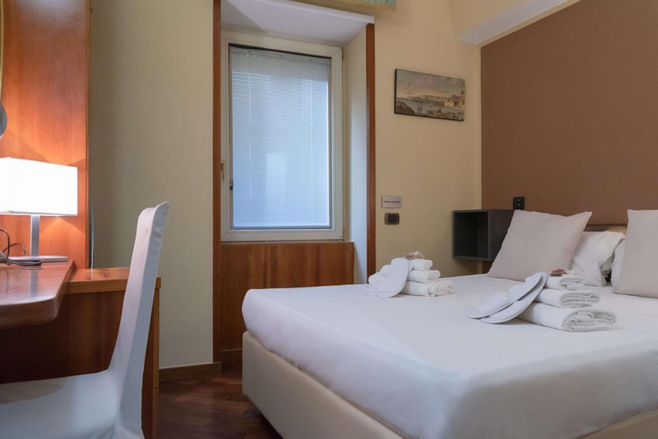 נאפולי Hotel Suite Ares מראה חיצוני תמונה