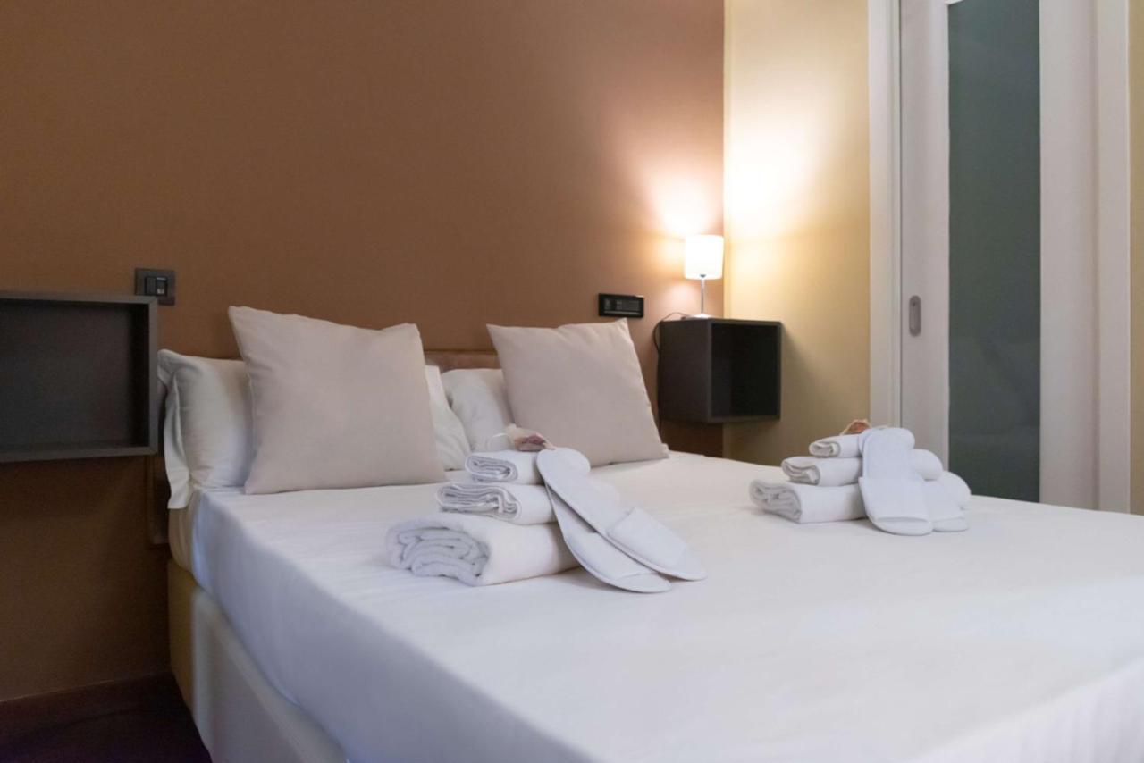 נאפולי Hotel Suite Ares מראה חיצוני תמונה
