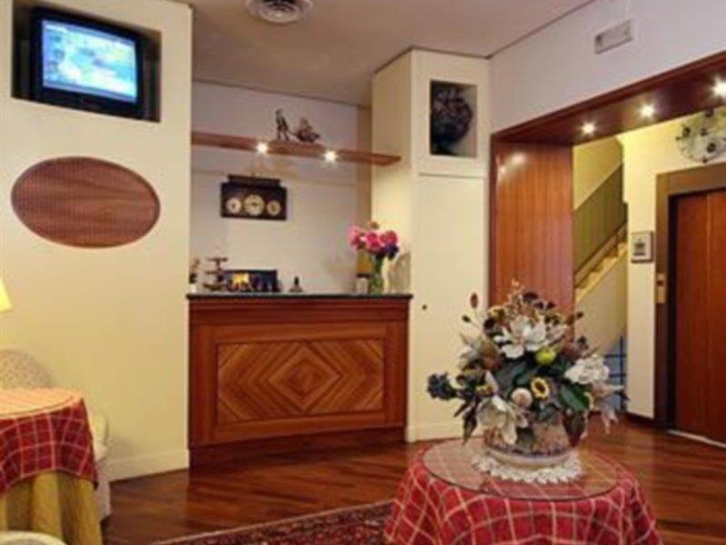 נאפולי Hotel Suite Ares מראה חיצוני תמונה